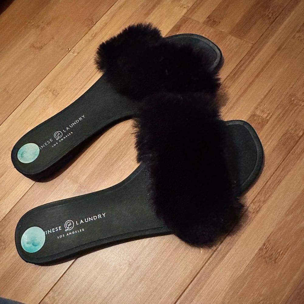 Women’s sandals